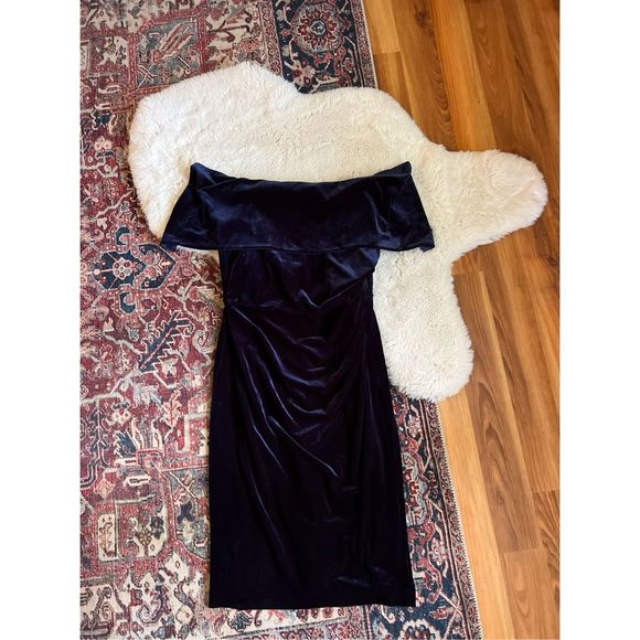 Vince Camuto Blue Velvet Off Shoulder Midi Dress 12 - Picture 5 of 9